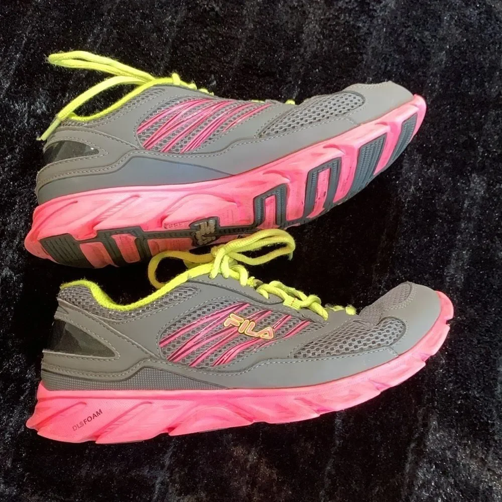 FILA MEMORY FOAM FOOTBED GRAY GREEN HOT PINK SIZE 8.5